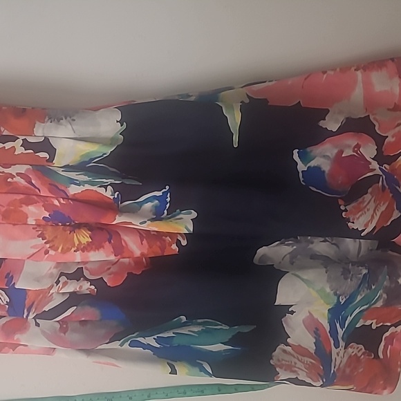 Vince Camuto sleveless floral dress size 2 - Picture 5 of 5